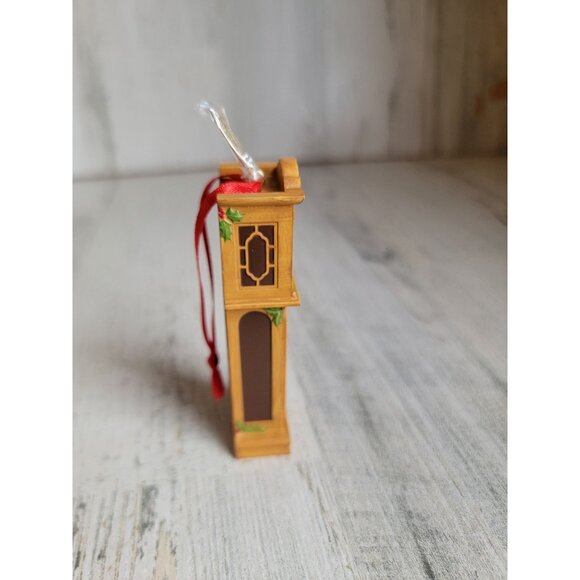 Hallmark not even a mouse Twas the night before Xmas ornament - Picture 4 of 7